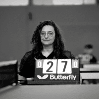 Estelle Journou, secrétaire et arbitre du club de tennis de table à Albi lors d’une rencontre